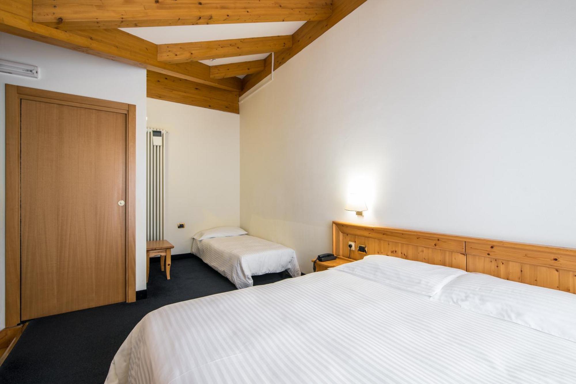 Hotel Colfosco San Martino Di Castrozza Camera foto